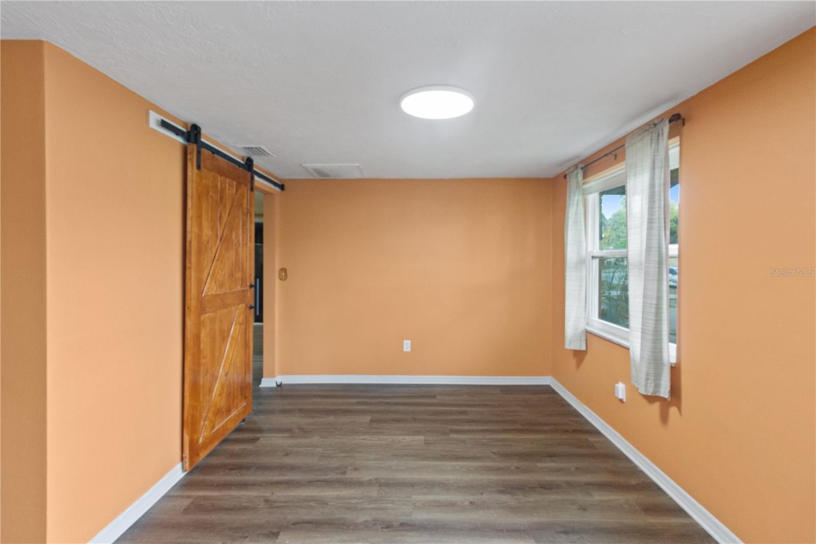 ALOHA GARDENS - Residential