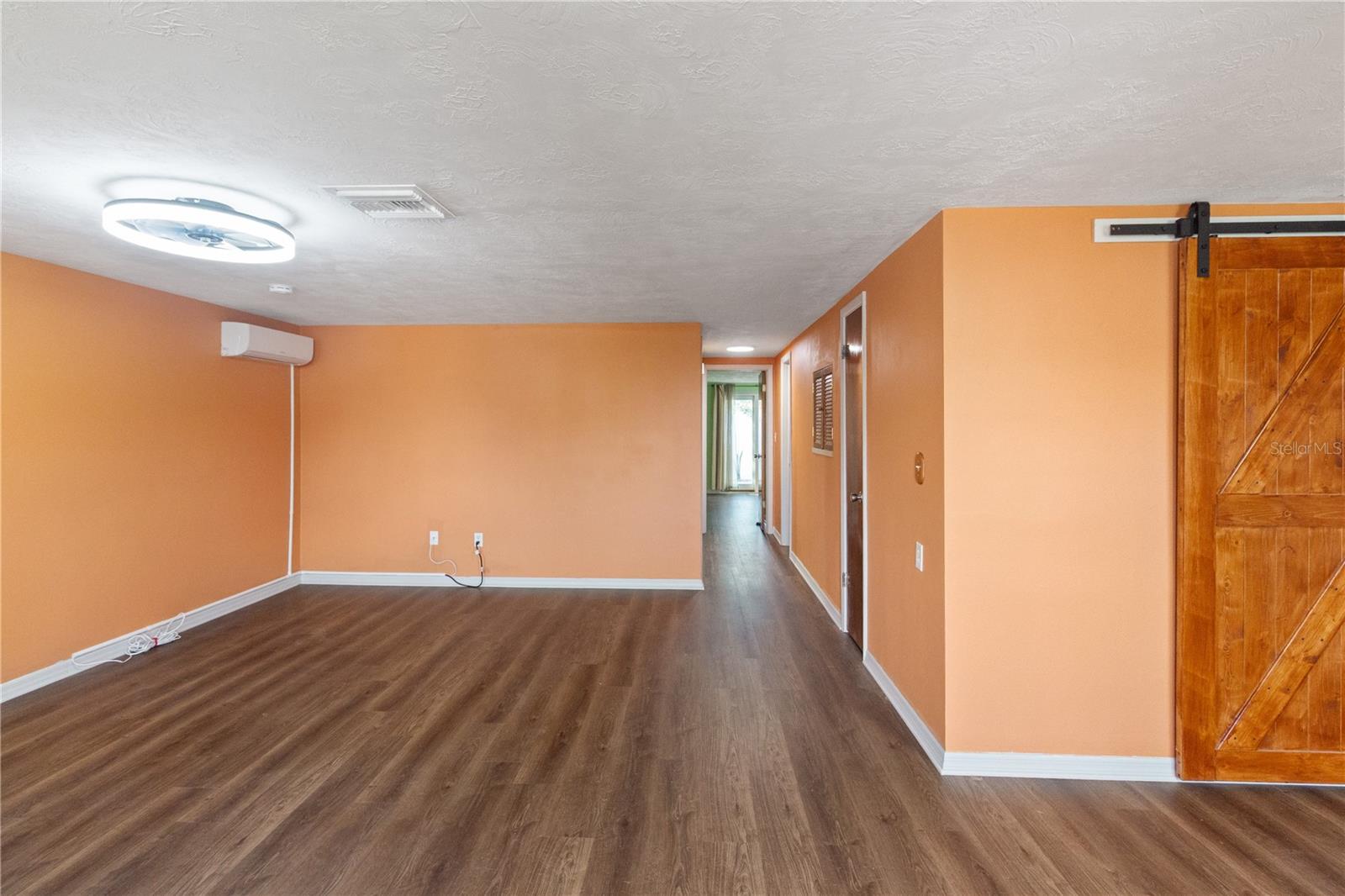 ALOHA GARDENS - Residential