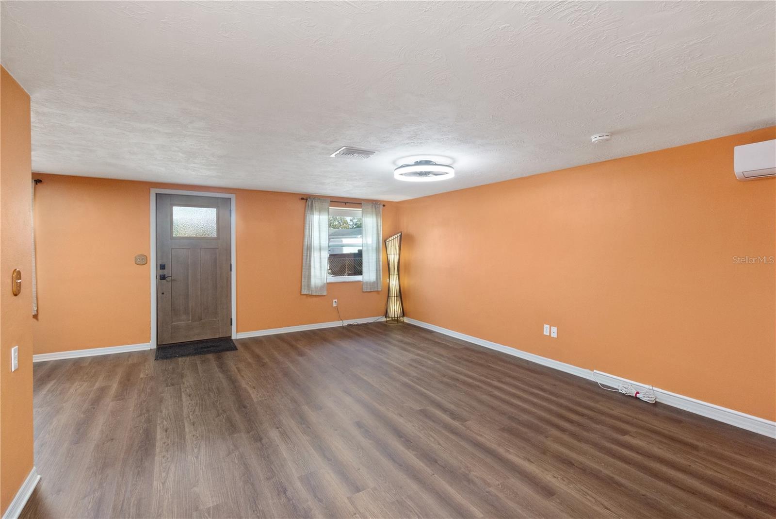 ALOHA GARDENS - Residential