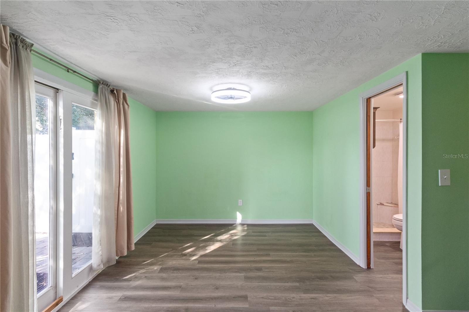 ALOHA GARDENS - Residential