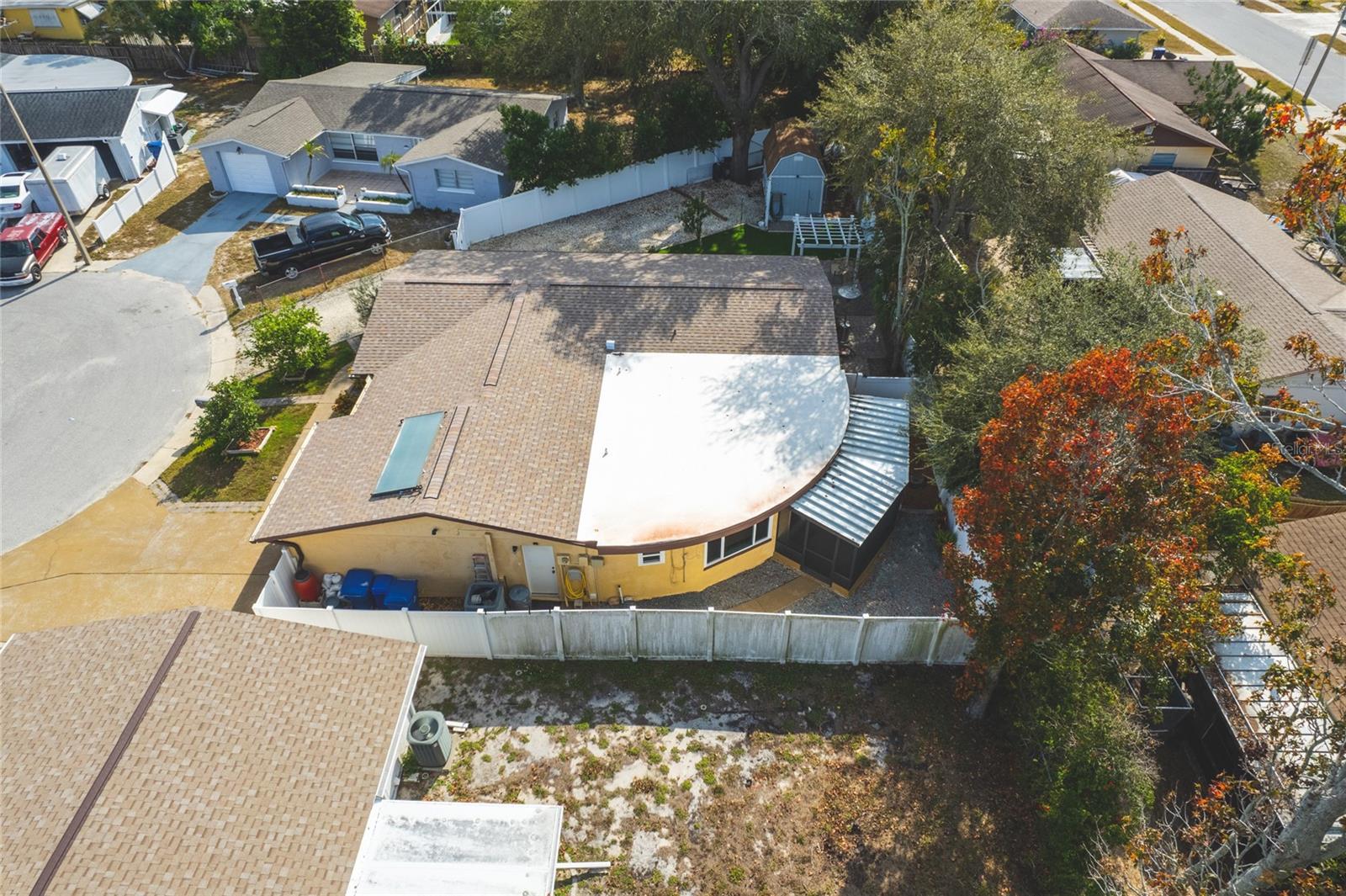 ALOHA GARDENS - Residential