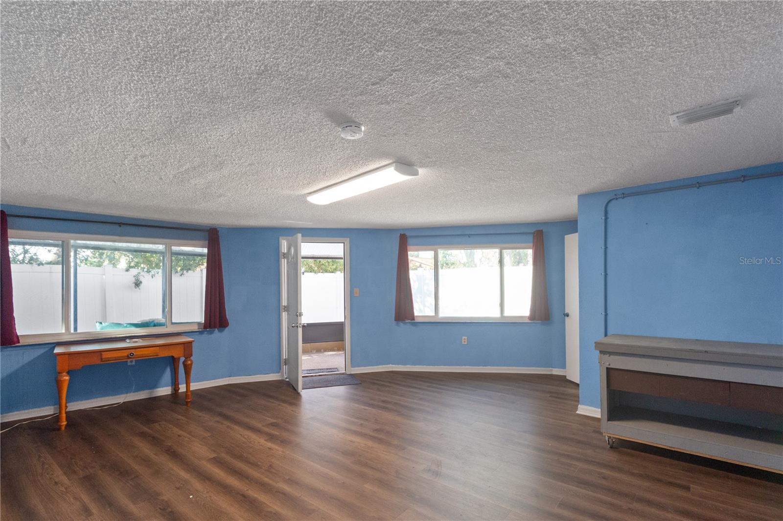 ALOHA GARDENS - Residential