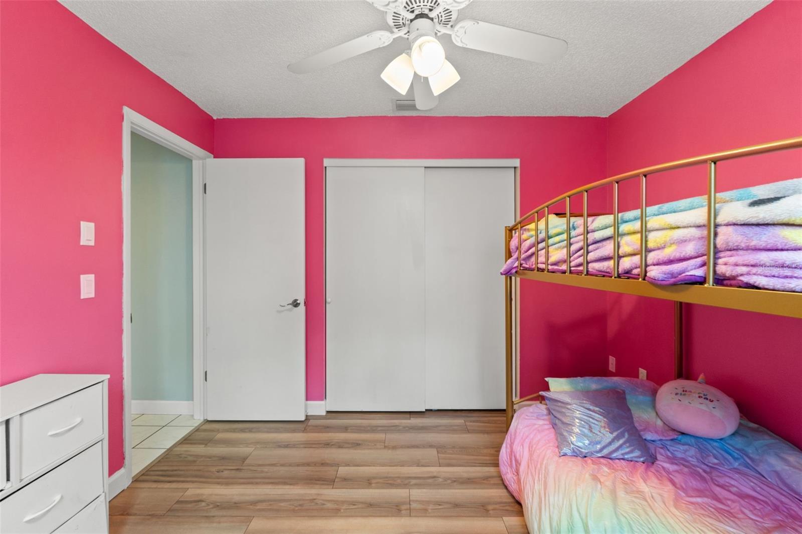 FOREST OAKS - Residential