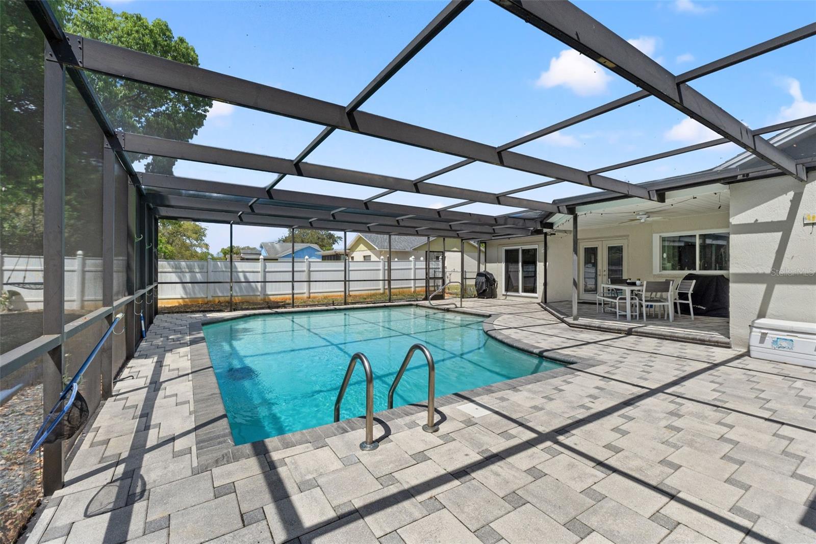 FOREST OAKS - Residential