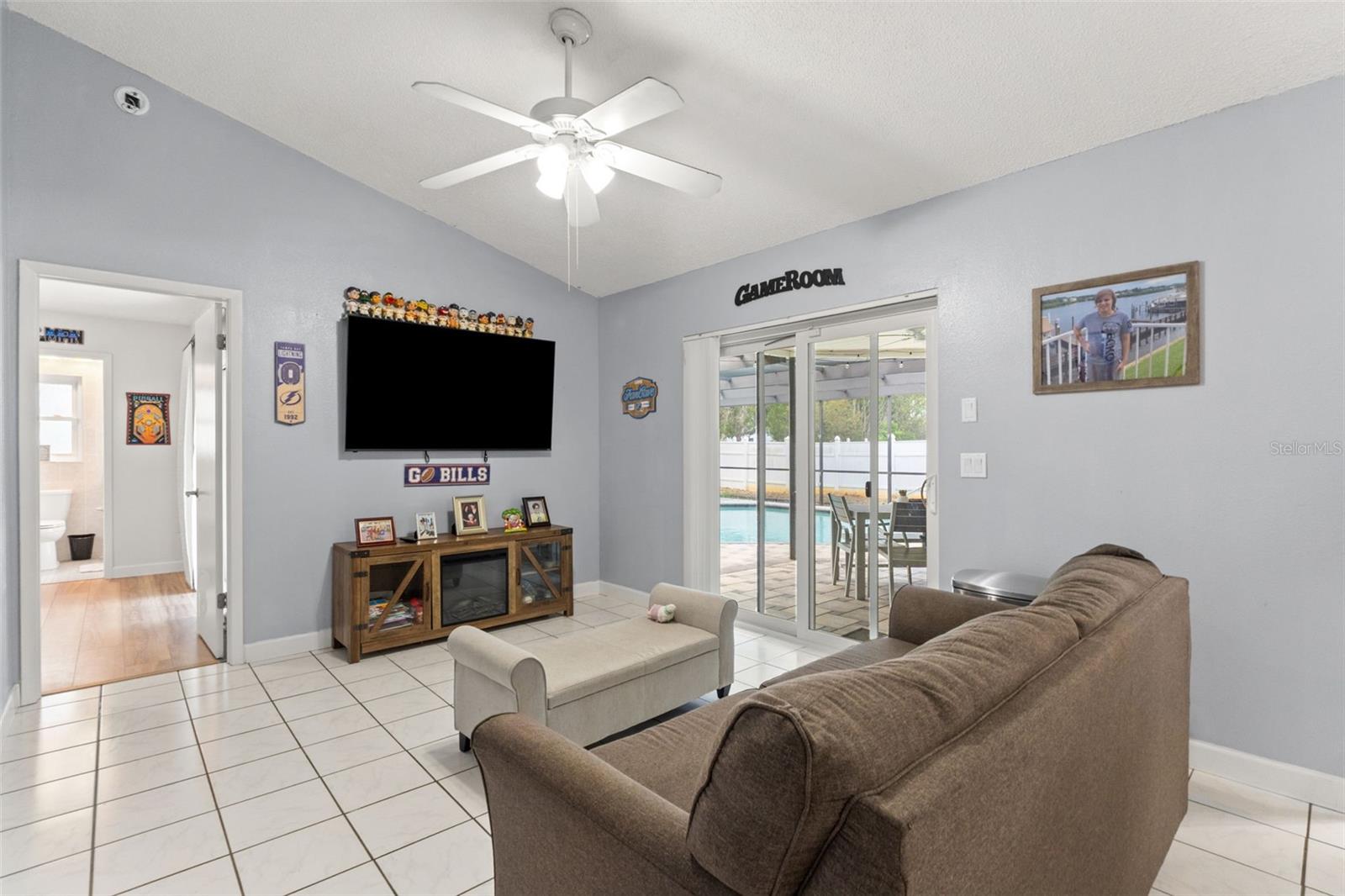 FOREST OAKS - Residential