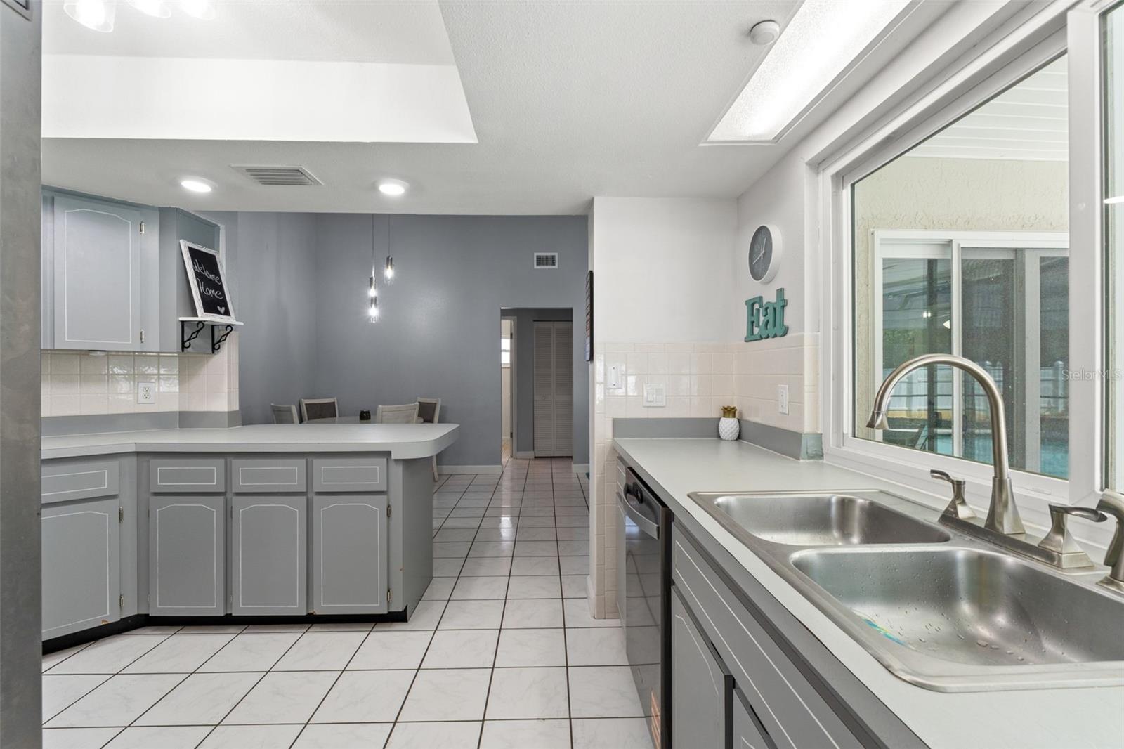 FOREST OAKS - Residential