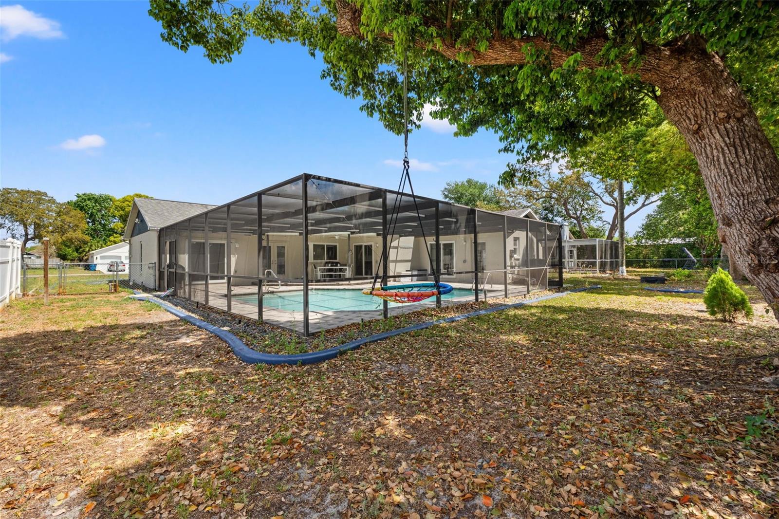 FOREST OAKS - Residential