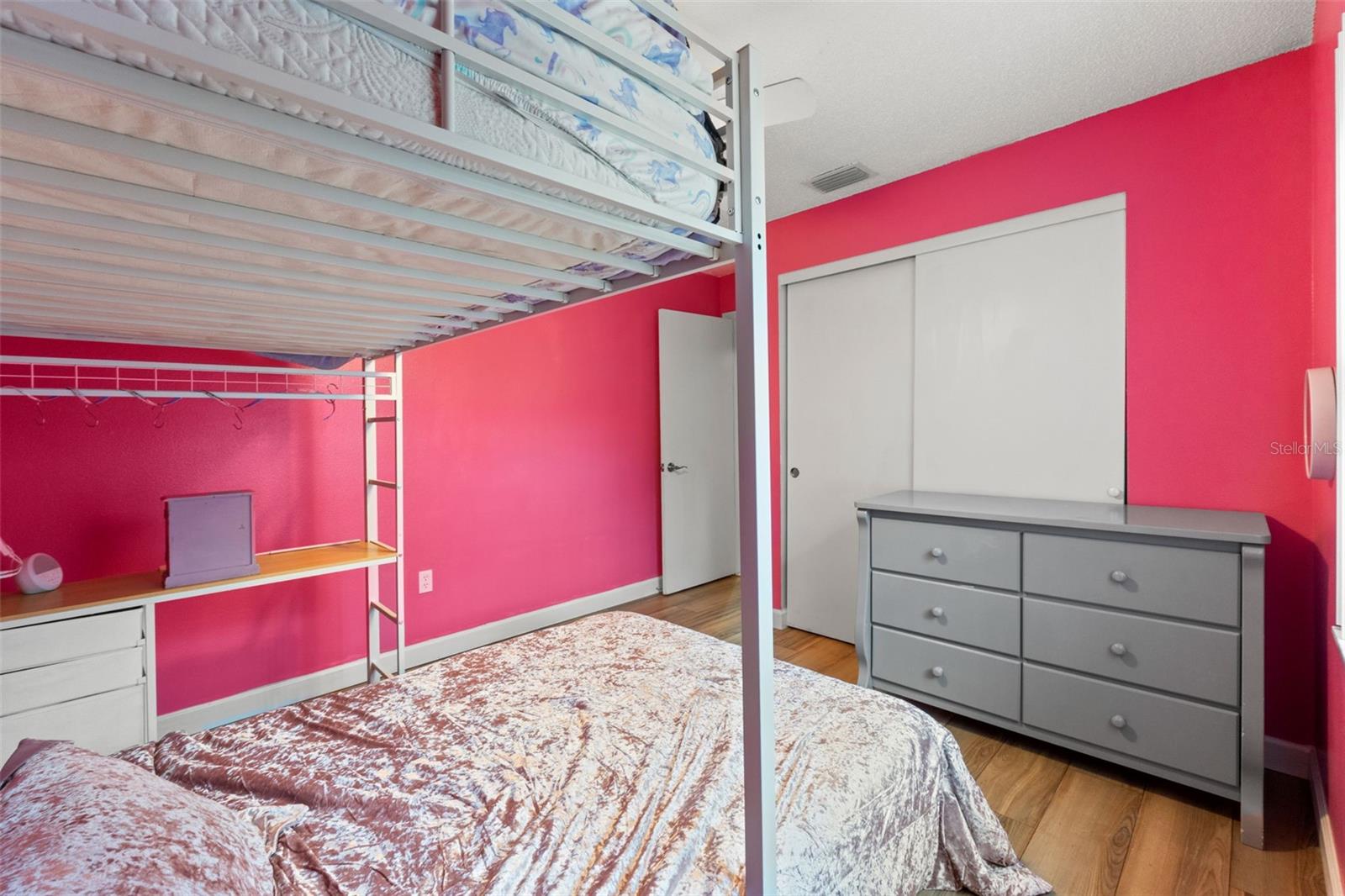 FOREST OAKS - Residential