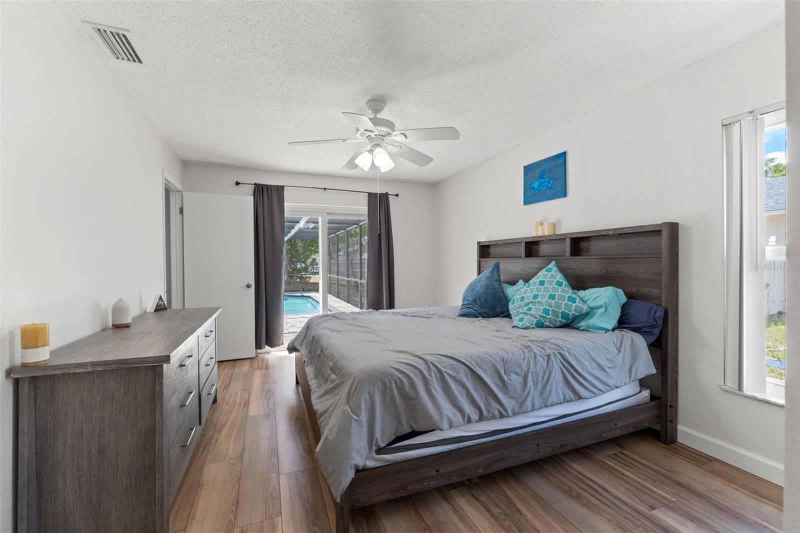 FOREST OAKS - Residential