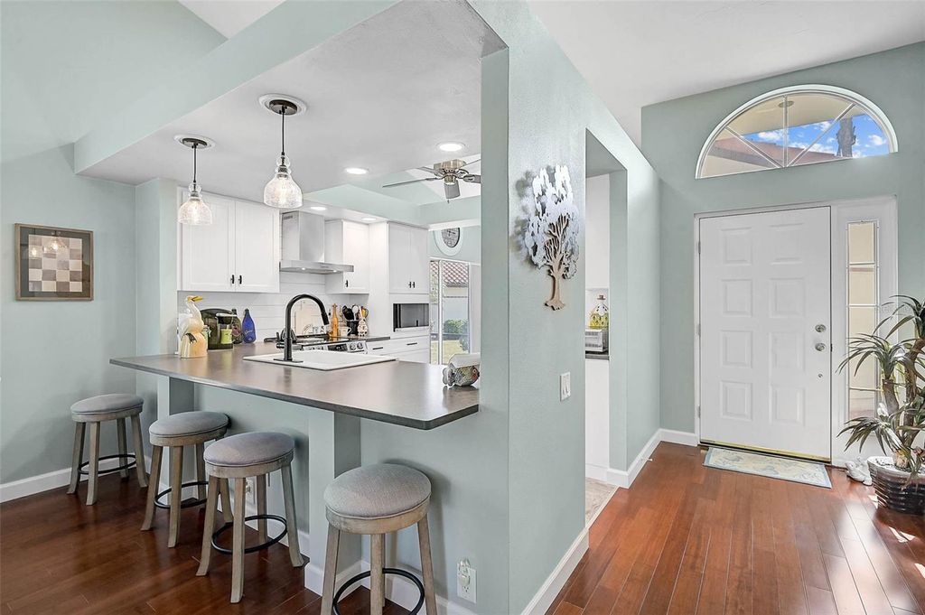 Photo of 4934 Clubview Court E, Bradenton, FL 34203 (MLS # A4672756)