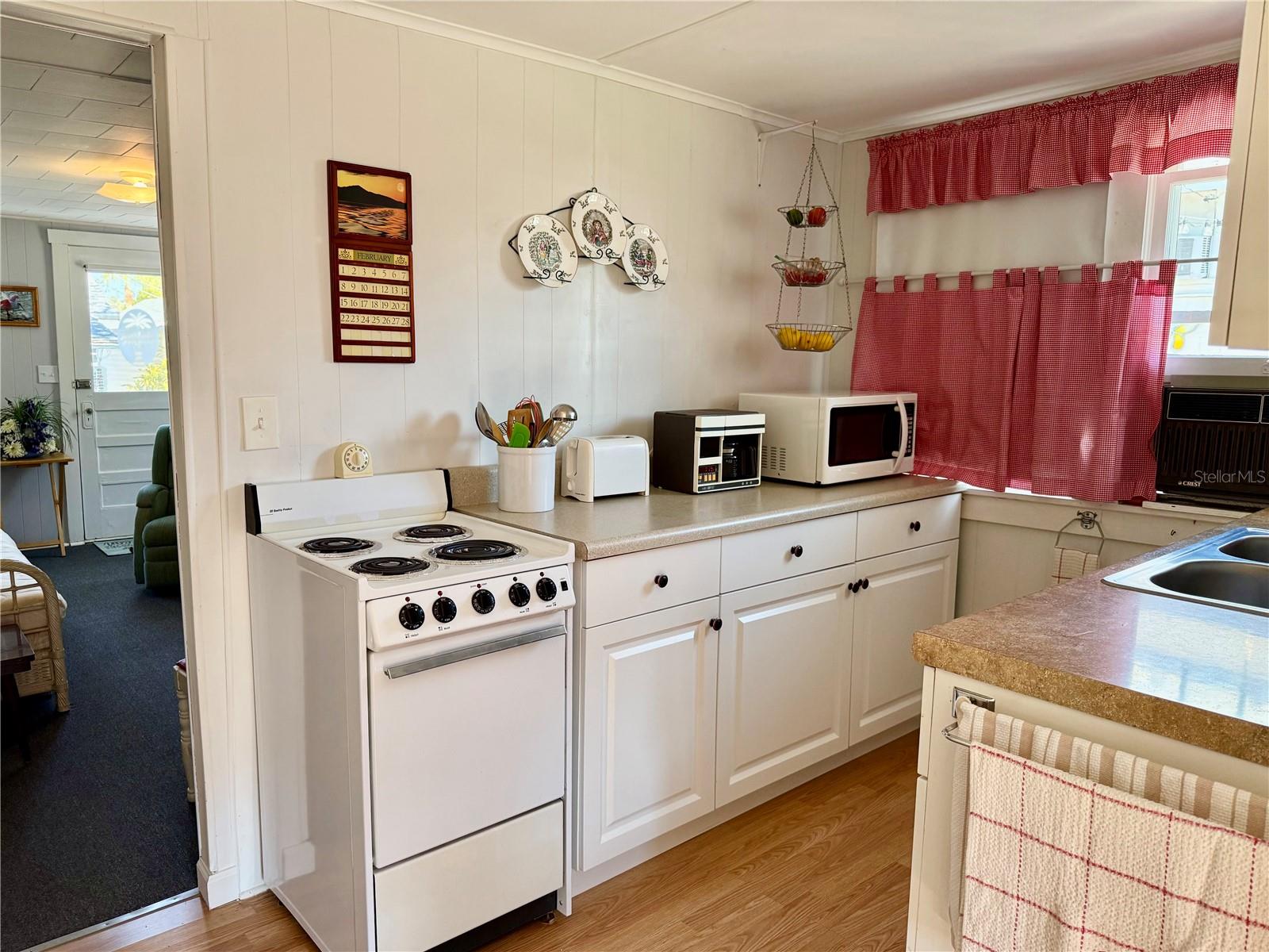 BRADEN CASTLE PARK - Residential