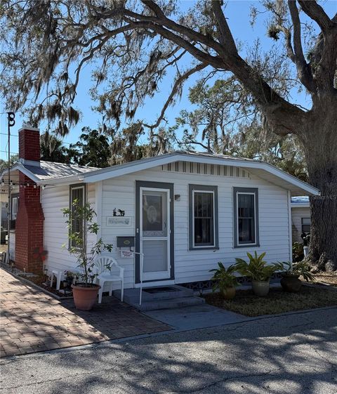 9 PONCE DE LEON STREET BRADENTON FL 34208