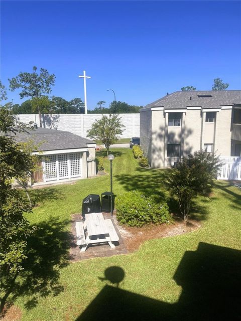 129 SPRINGWOOD CIRCLE D LONGWOOD FL 32750