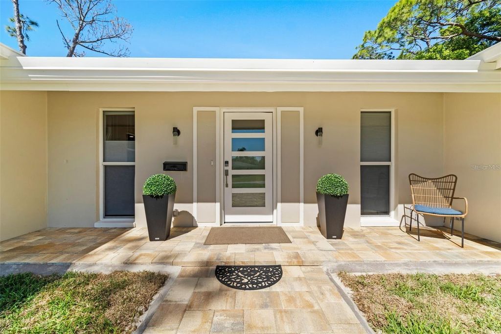 Photo of 8648 14th Way N #FL, St Petersburg, FL 33702 (MLS # TB8492027)