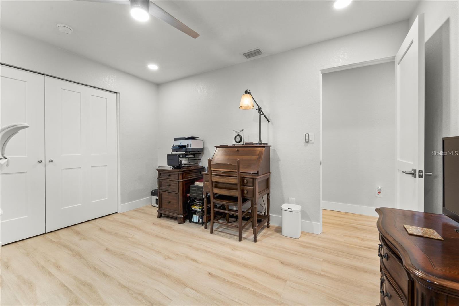 BARCLEY ESTATES 1ST ADD - Residential