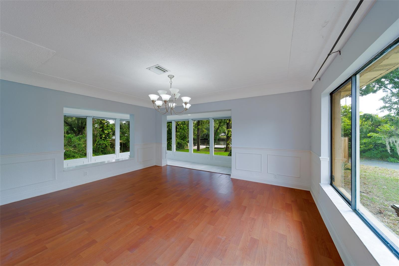 HILLSBOROUGH RIVER ESTATES - Residential