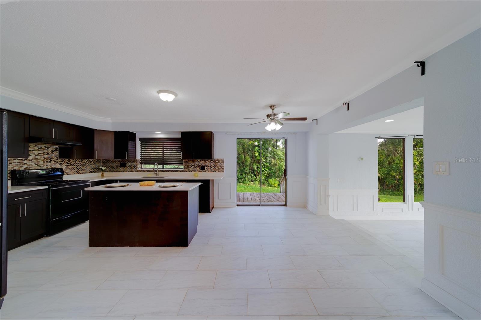 HILLSBOROUGH RIVER ESTATES - Residential