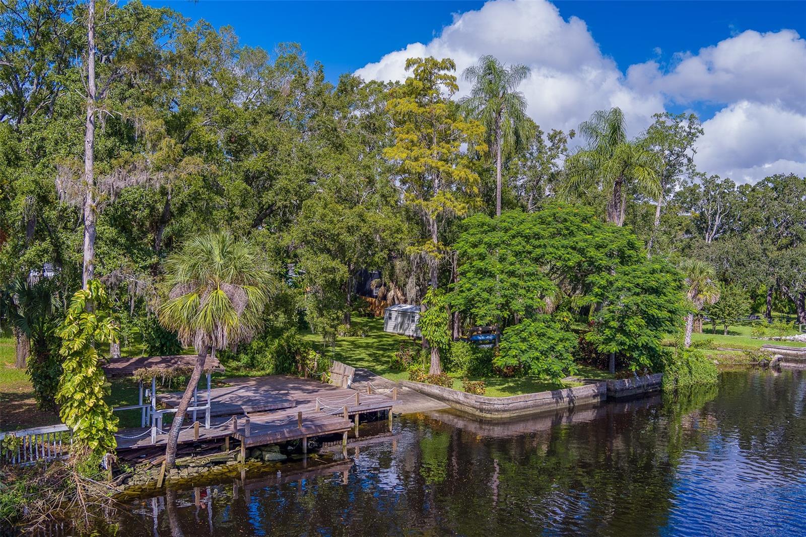 HILLSBOROUGH RIVER ESTATES - Residential