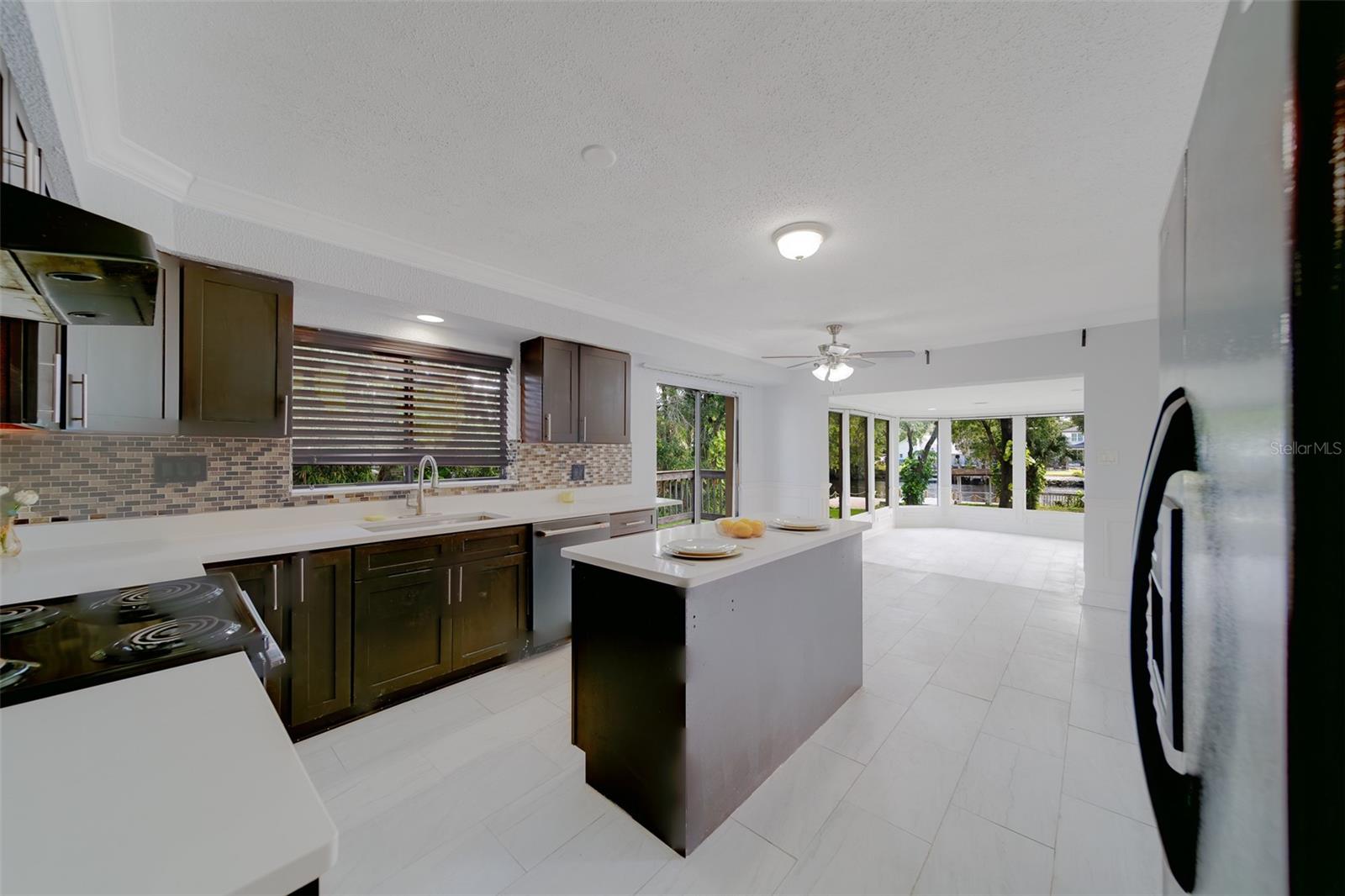 HILLSBOROUGH RIVER ESTATES - Residential