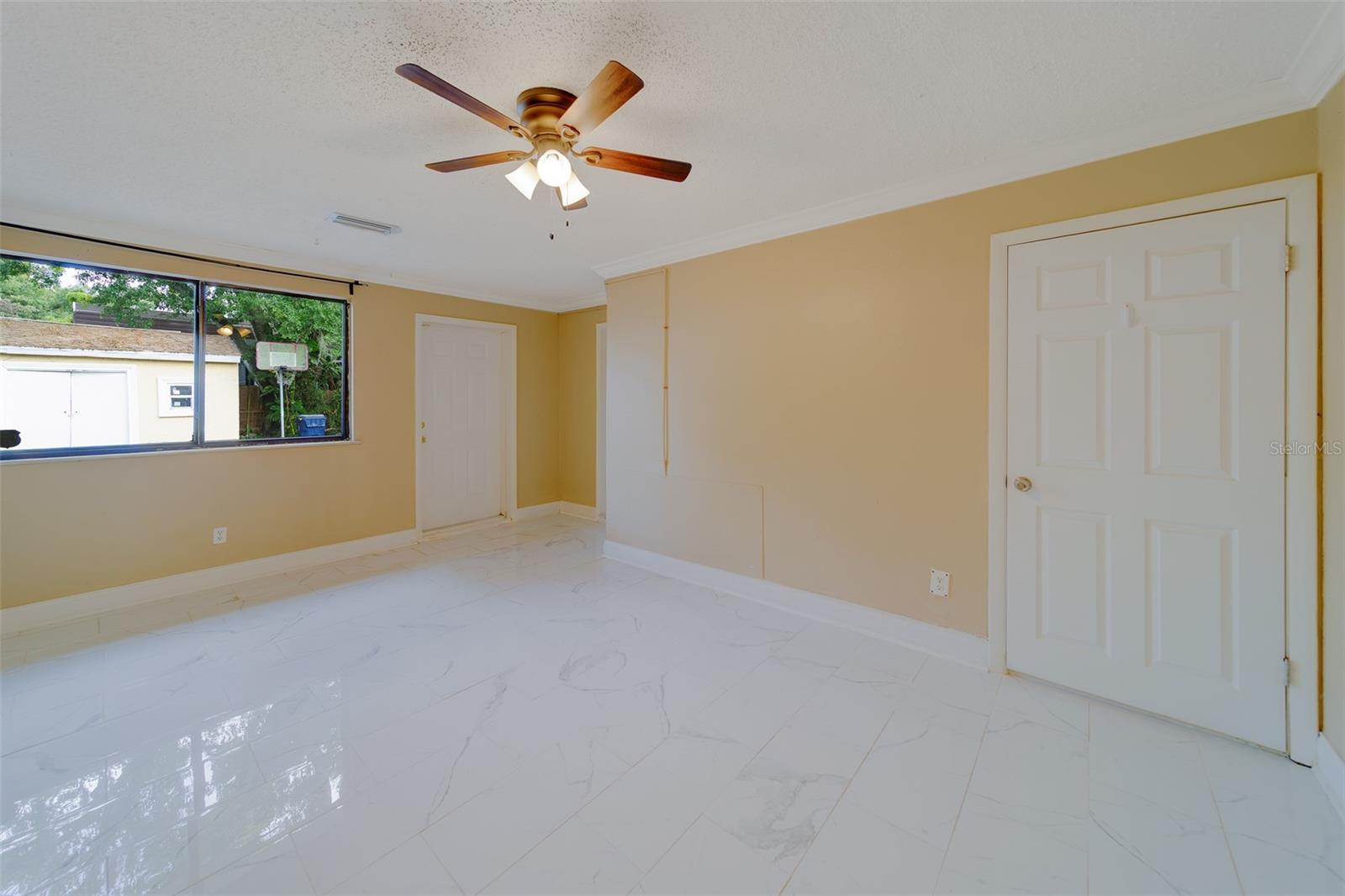 HILLSBOROUGH RIVER ESTATES - Residential