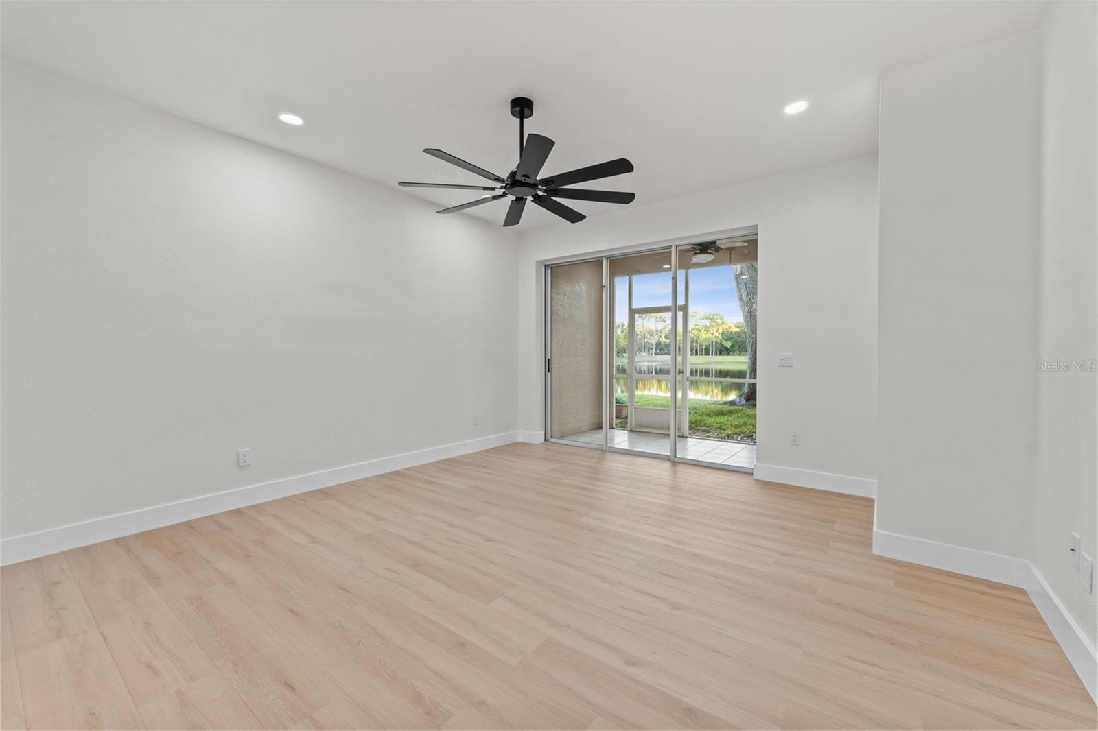 OVERLOOK - Residential Lease