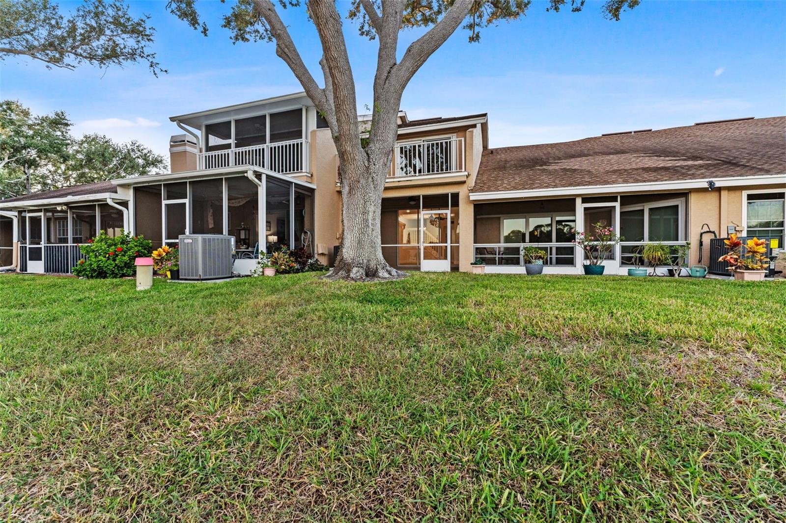 OVERLOOK - Residential Lease