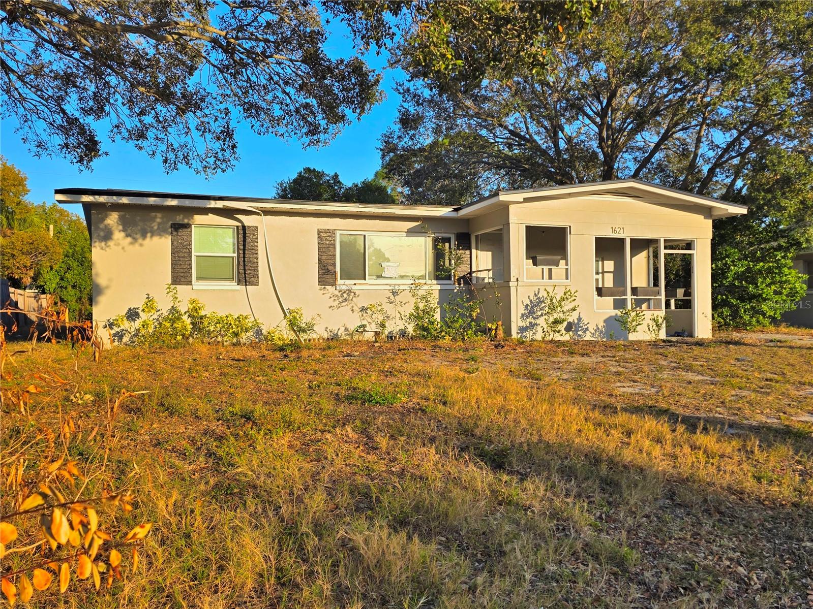 1621 S JEFFERSON AVENUE