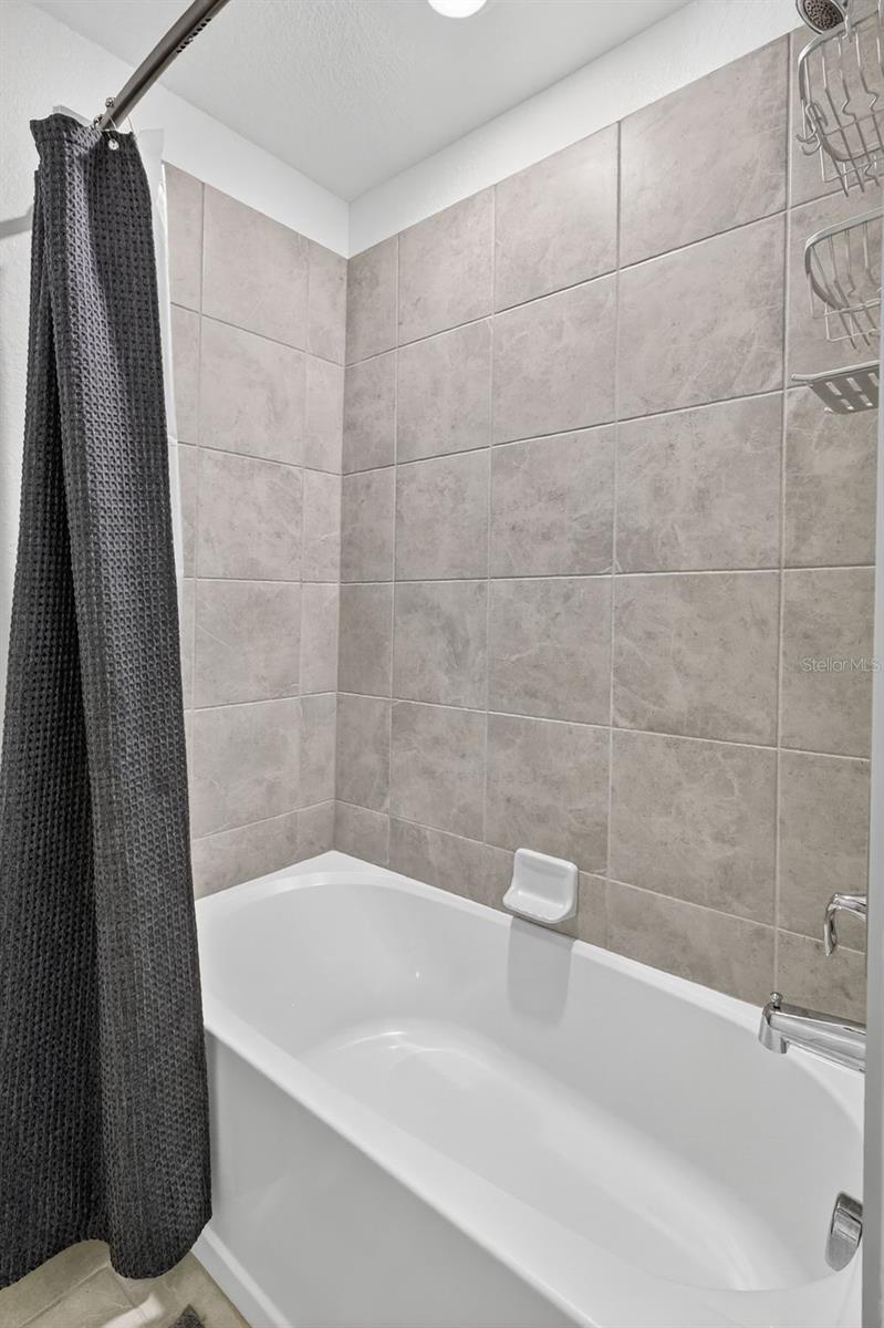 TERRACE VI AT LAKEWOOD NATIONAL PH II - Residential
