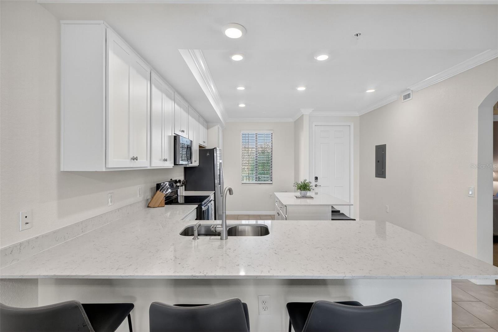 TERRACE VI AT LAKEWOOD NATIONAL PH II - Residential