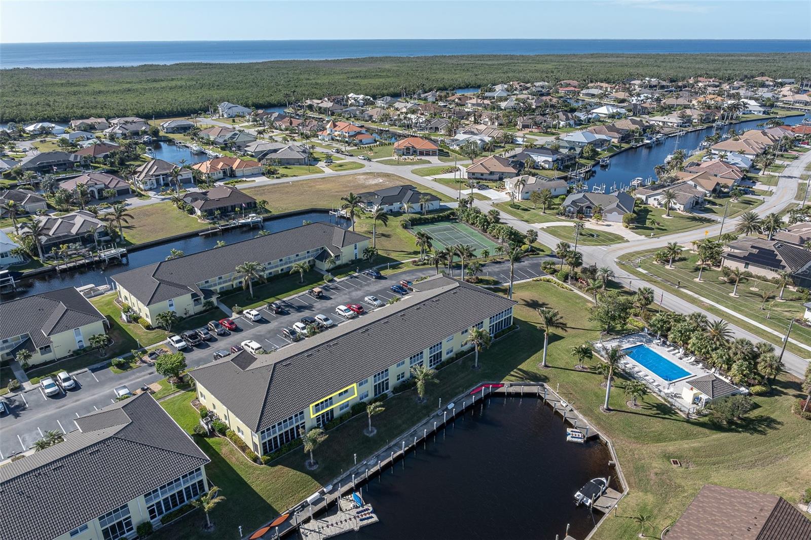 SPINNAKER POINT PH 03 BLDG 01 - Residential