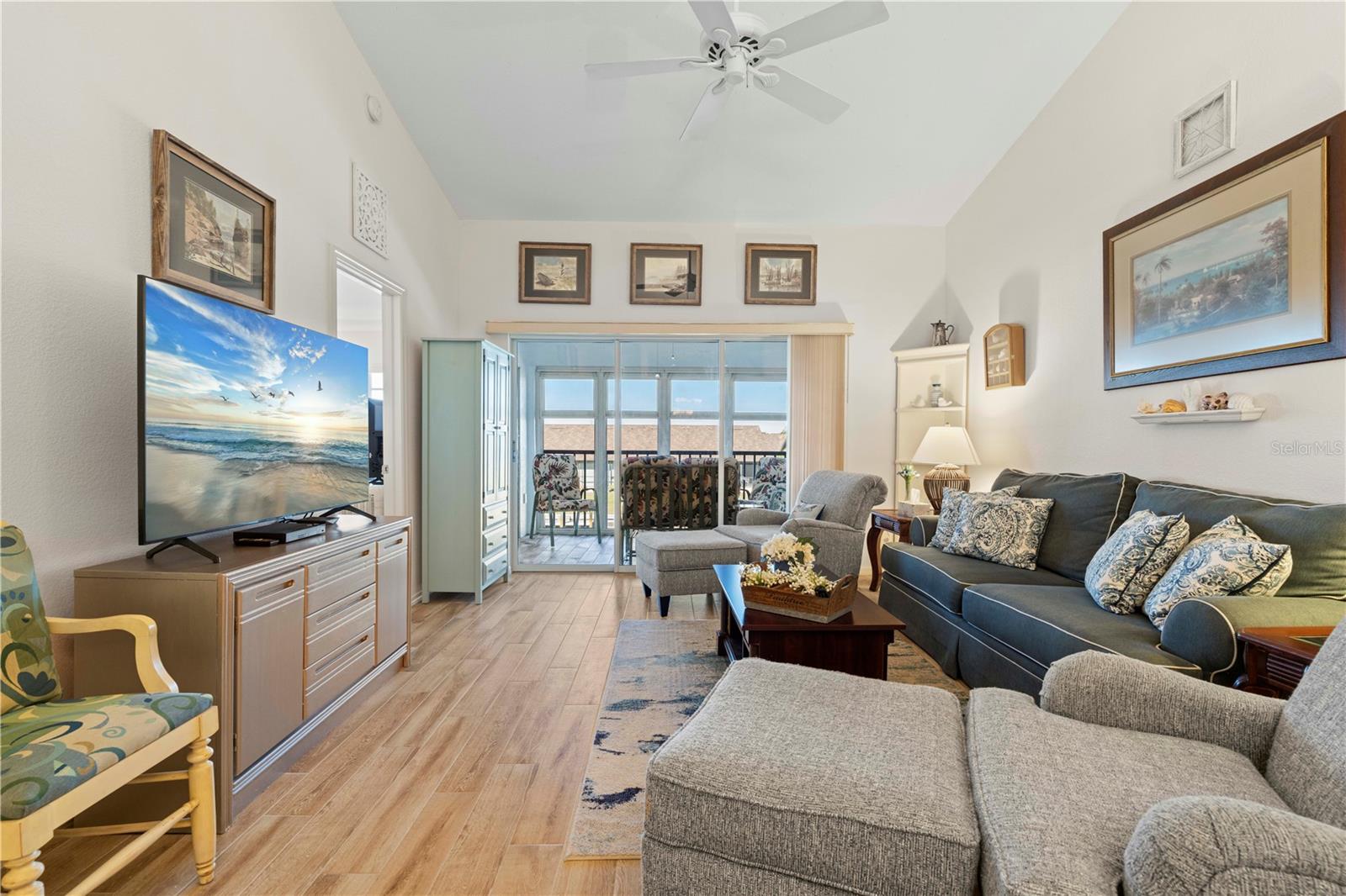 SPINNAKER POINT PH 03 BLDG 01 - Residential
