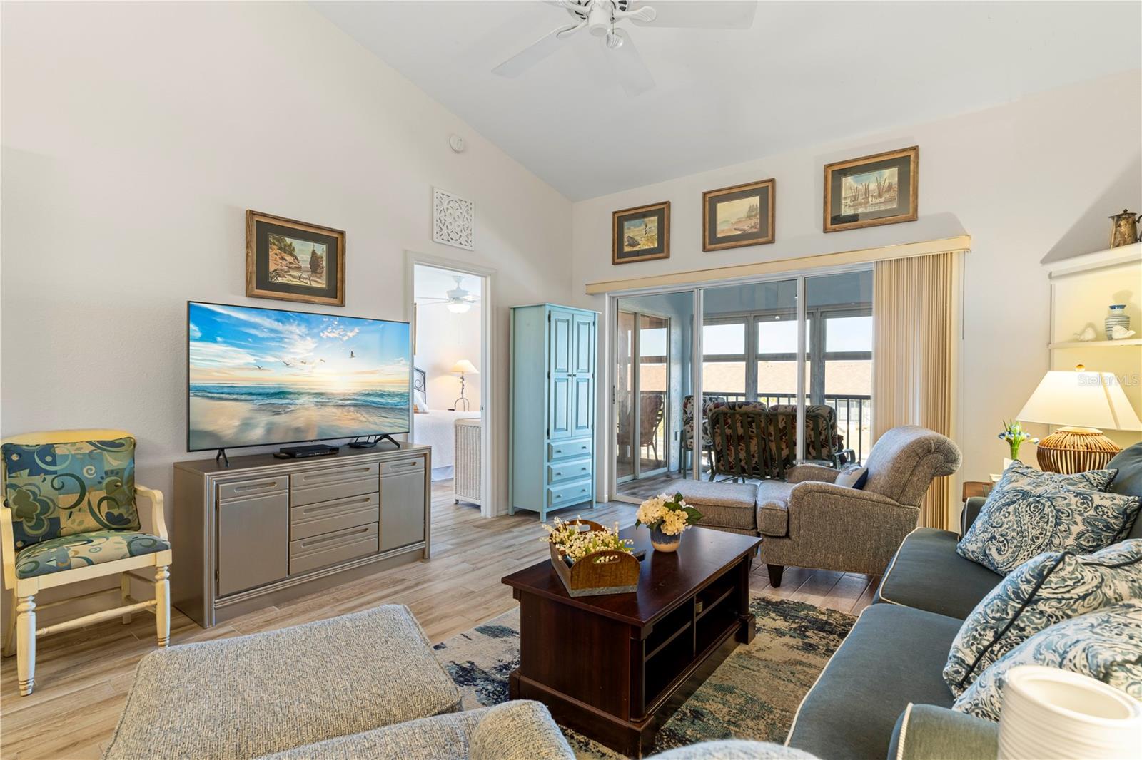 SPINNAKER POINT PH 03 BLDG 01 - Residential