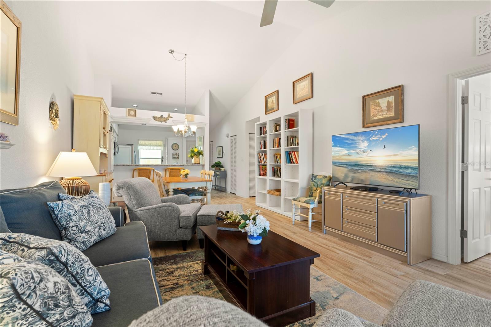 SPINNAKER POINT PH 03 BLDG 01 - Residential