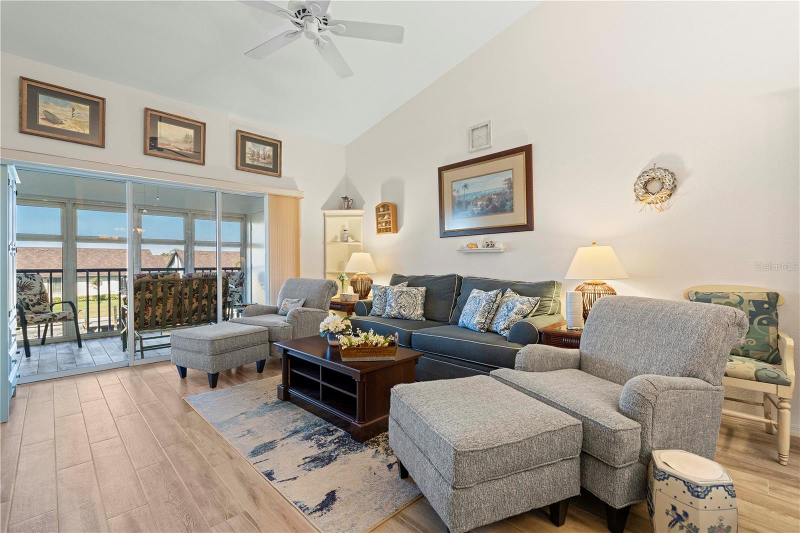 SPINNAKER POINT PH 03 BLDG 01 - Residential