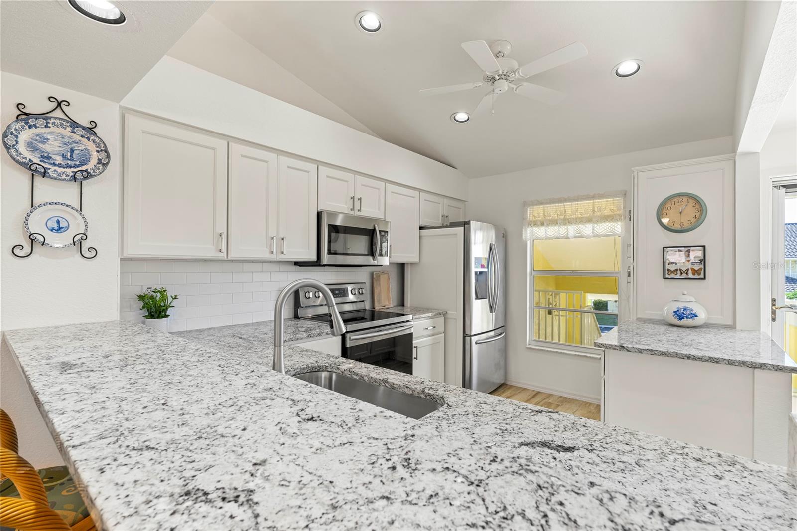 SPINNAKER POINT PH 03 BLDG 01 - Residential