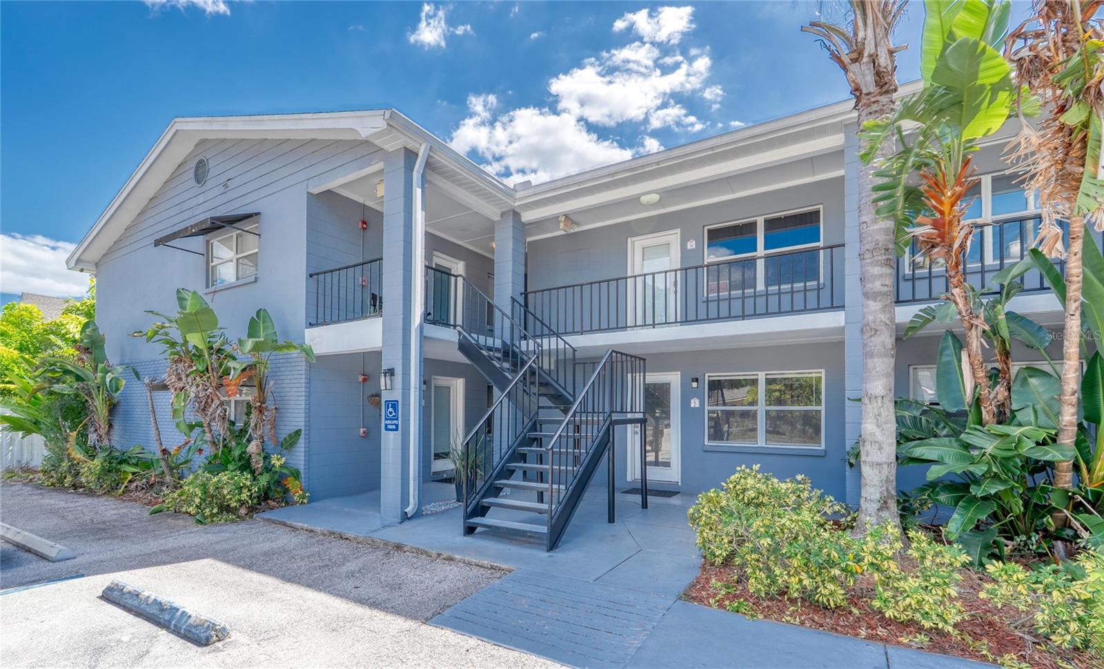 OAKFORD - Residential Income