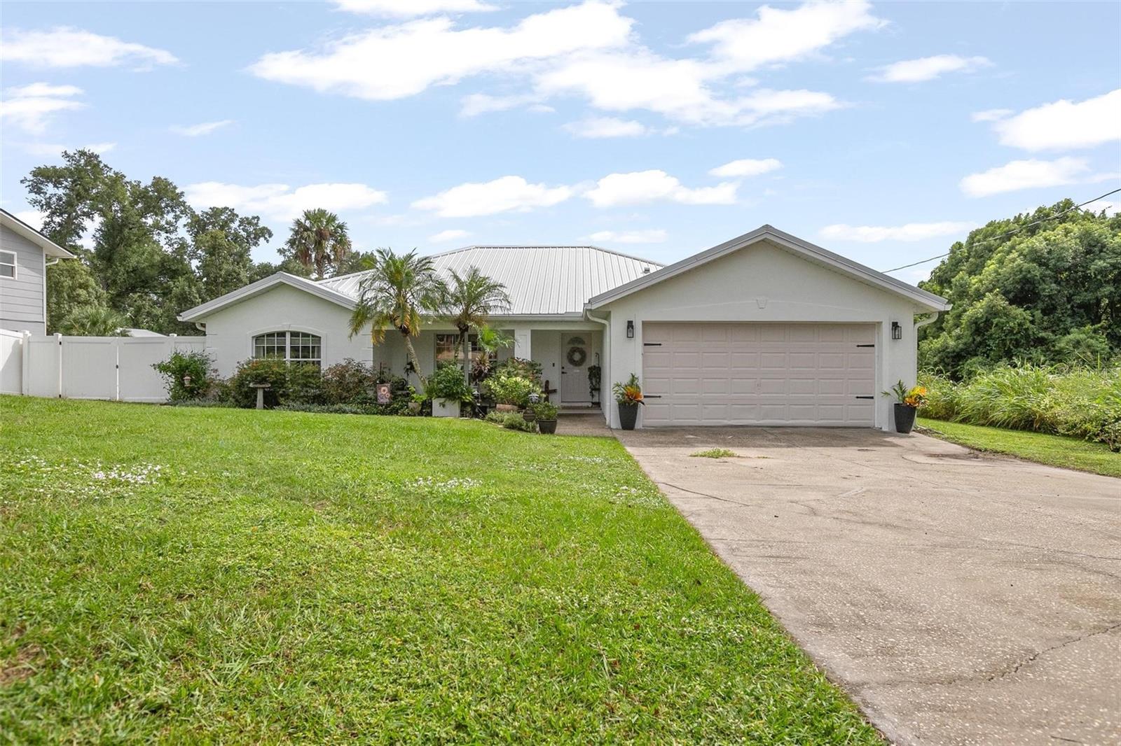 COMPTON COURT HOMESITES - Residential