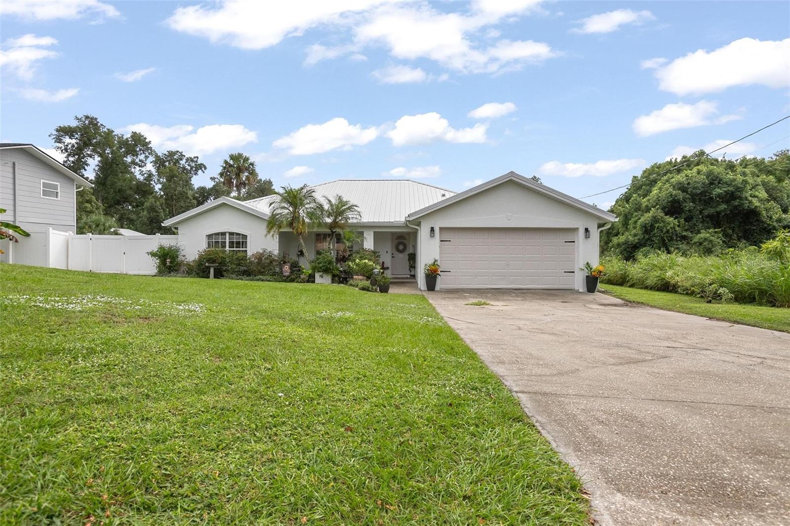 COMPTON COURT HOMESITES - Residential