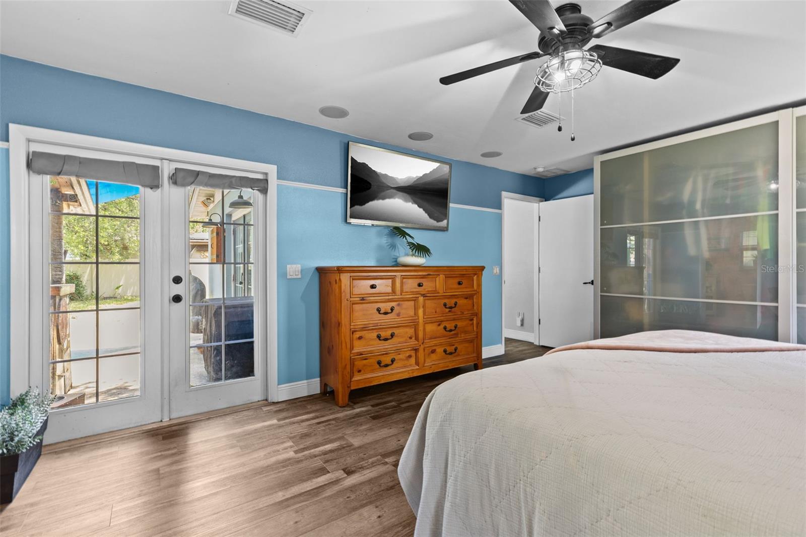 GOLDEN ESTATES - Residential