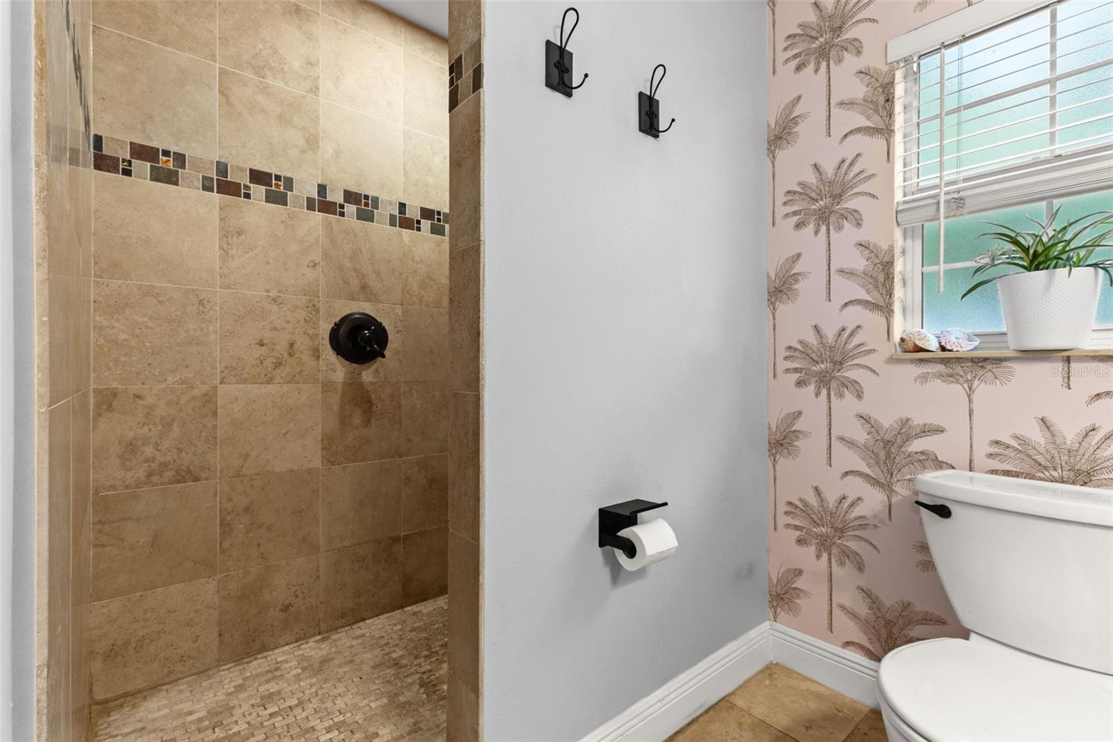 GOLDEN ESTATES - Residential