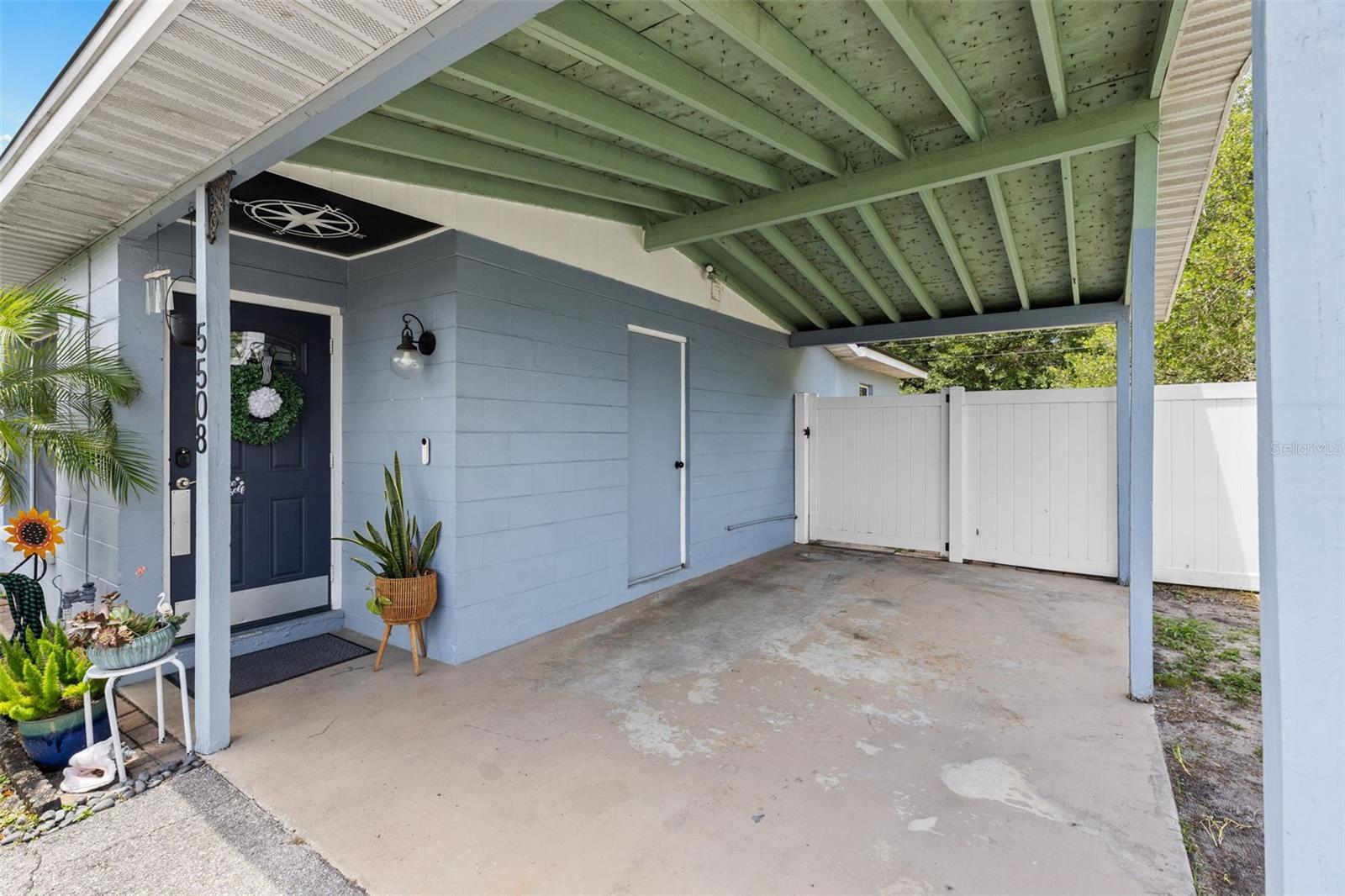 GOLDEN ESTATES - Residential