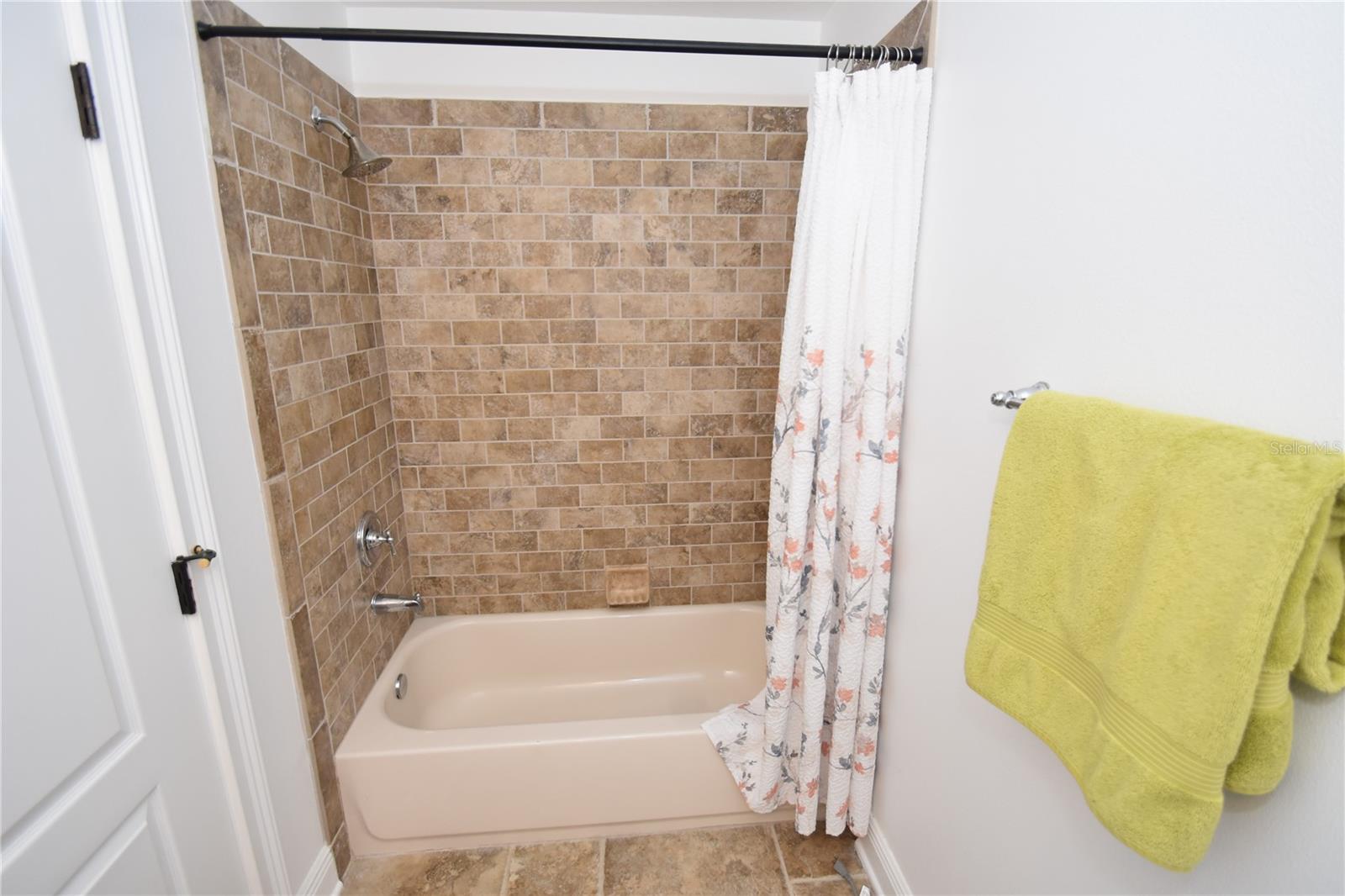 PALM COAST RESORT - Residential Lease