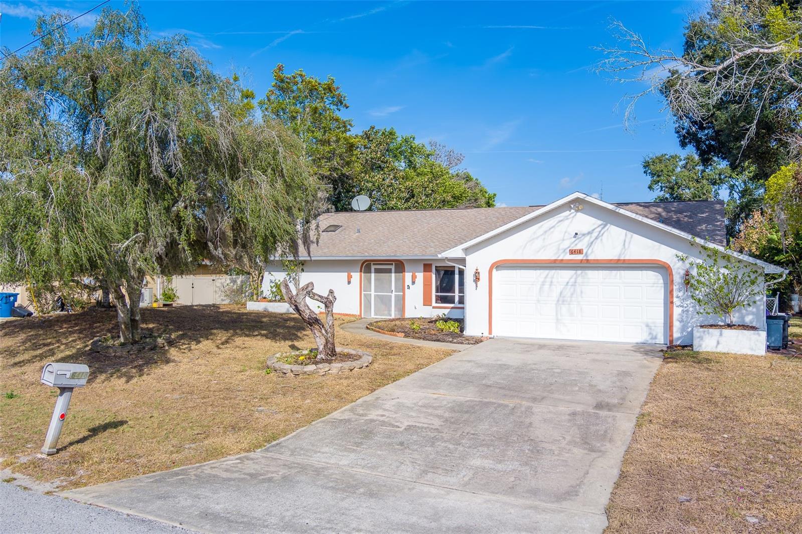 SPRING HILL - Residential