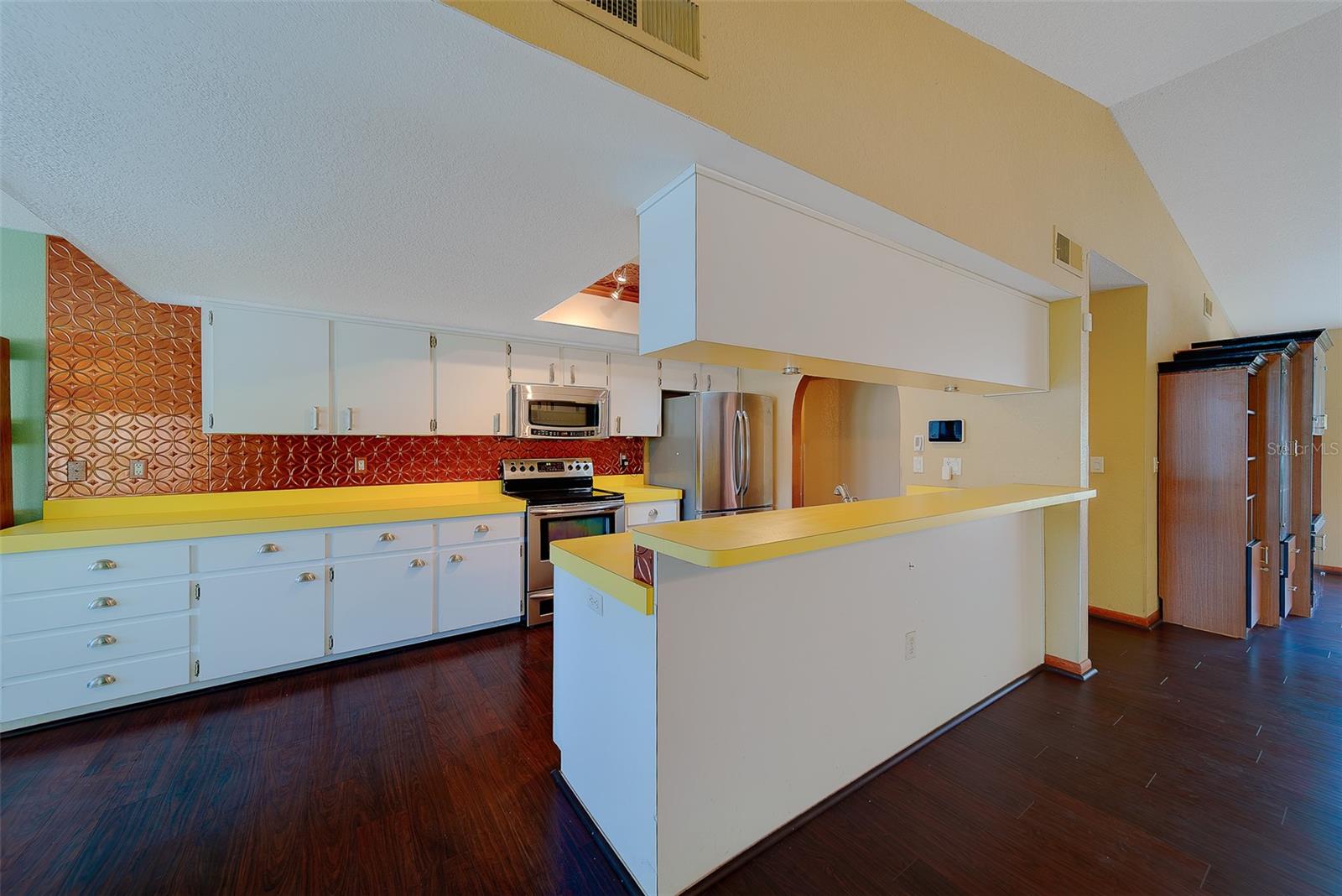 SPRING HILL - Residential