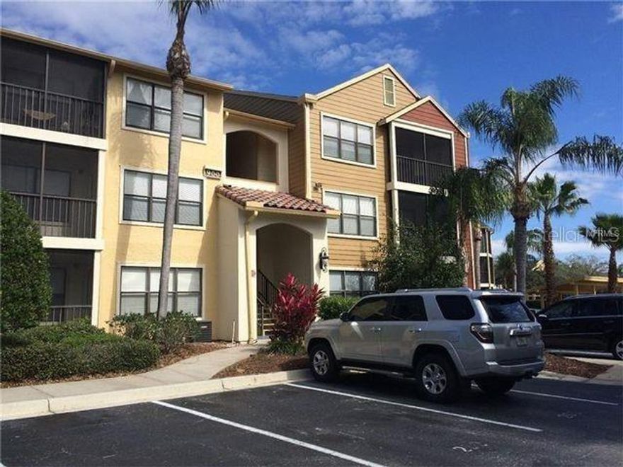 Gateway area! fantastic location, close to downtown Tampa and St Pete! This unit is located on the first floor, very spacious that includes a washer and dryer! fresh paint stainless steel appliances. So many fun things to do close by, go kayak, paddleboarding, jet skiing in the bay, restaurants, nighlife, shopping, beaches and 2 airports 15 minutes away. Beautiful Gulf beaches less than 30 min! Ft DeSoto, Treasure Island, St Pete Beach and Clearwater. Come take a look, rent ready! Welcome to Baypointe Preserve.