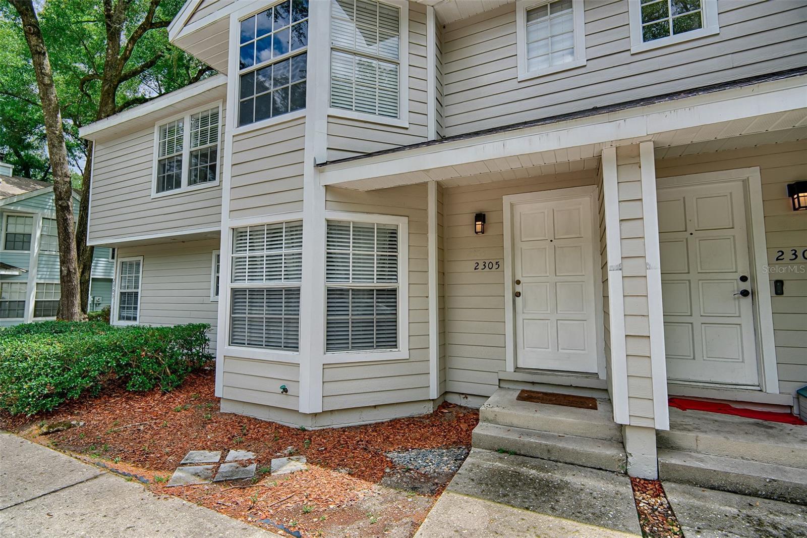 CARRIAGE HOUSE LANE - Residential