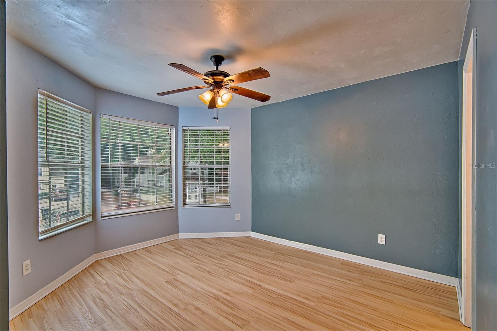 CARRIAGE HOUSE LANE - Residential