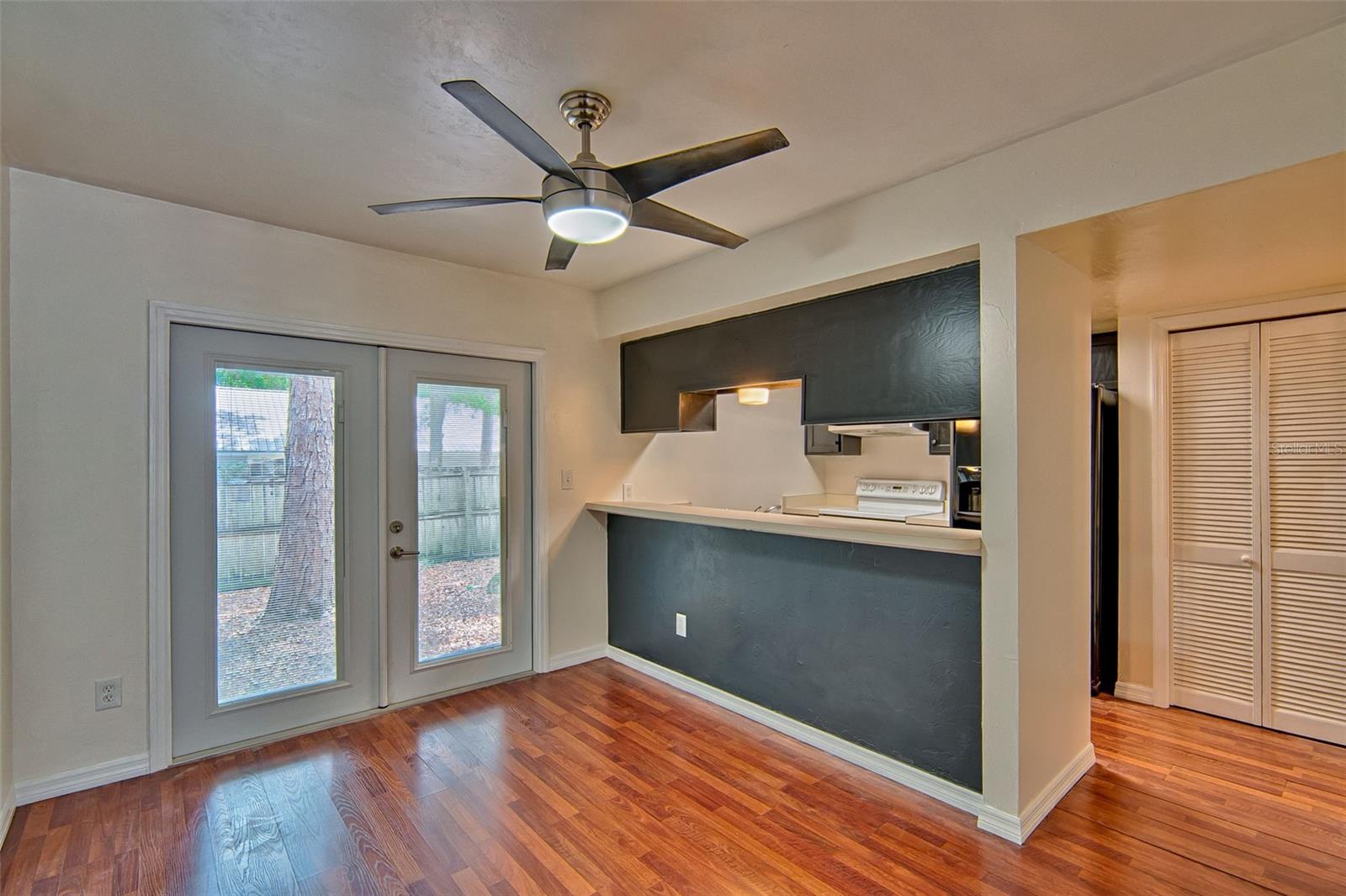 CARRIAGE HOUSE LANE - Residential
