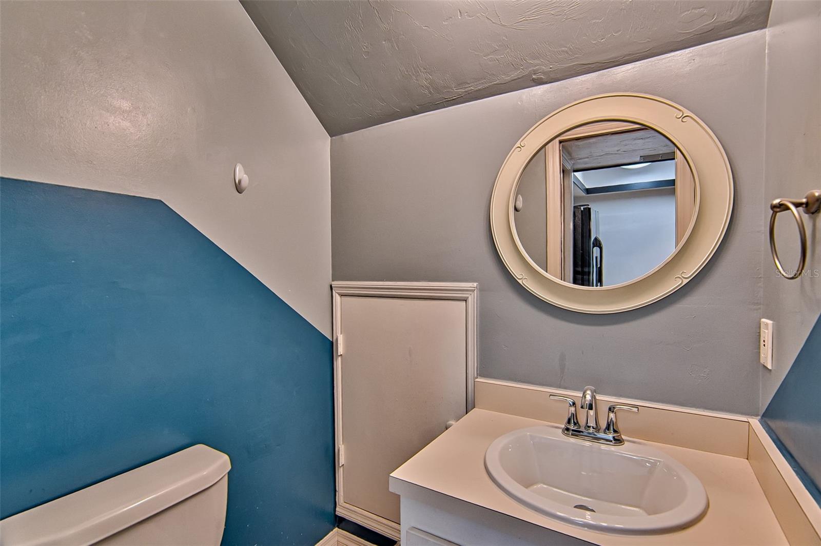 CARRIAGE HOUSE LANE - Residential