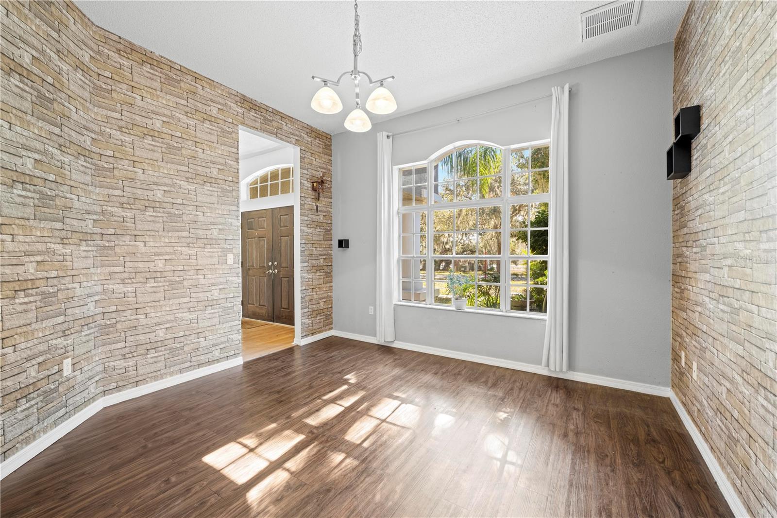 WESTLAKE - Residential